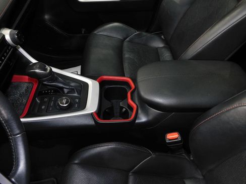 Used 2020 Toyota RAV4 TRD Off-Road w/ TRD Off-Road Weather Package AWD/4WD image 35