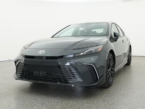 New 2026 Toyota Camry SE FWD image 21
