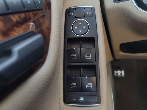 Used 2014 Mercedes-Benz C 300 4MATIC Sport w/ Multimedia Package image 27