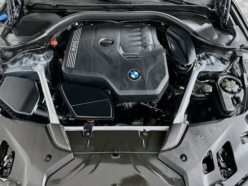 Certified 2023 BMW 530i w/ Premium Package image 31