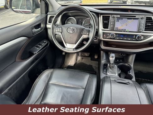 Used 2016 Toyota Highlander XLE image 4