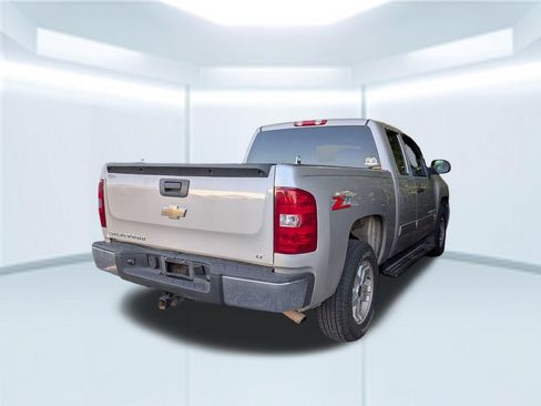 Used 2009 Chevrolet Silverado 1500 LT w/ Power Pack Plus RWD image 3