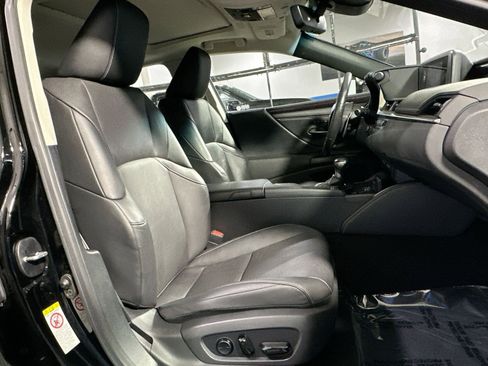 Used 2019 Lexus ES 350 Luxury image 40