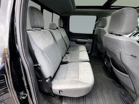 Used 2022 Ford F150 XLT w/ Equipment Group 302A High image 16