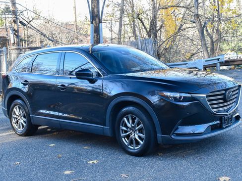 Used 2018 MAZDA CX-9 Touring w/ Touring Premium Package image 13