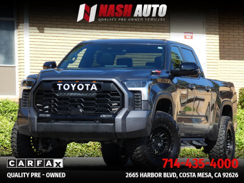 Used 2025 Toyota Tundra Limited AWD/4WD image 4