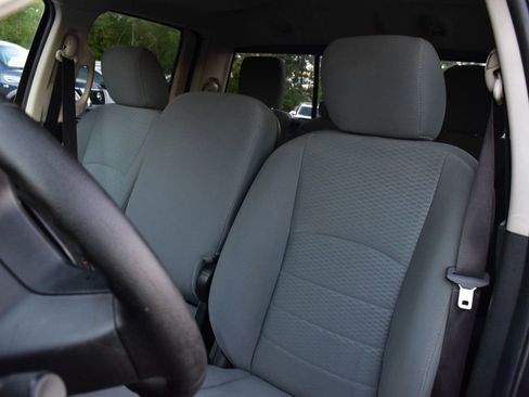 Used 2017 RAM 1500 Classic SLT image 14