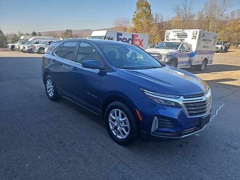 Used 2023 Chevrolet Equinox LT image 1