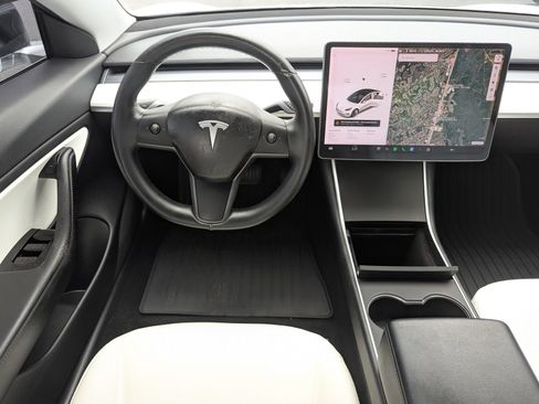 Used 2018 Tesla Model 3 Long Range AWD/4WD image 17