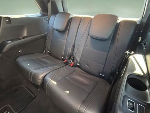 Used 2022 Mercedes-Benz GLS 450 4MATIC image 33