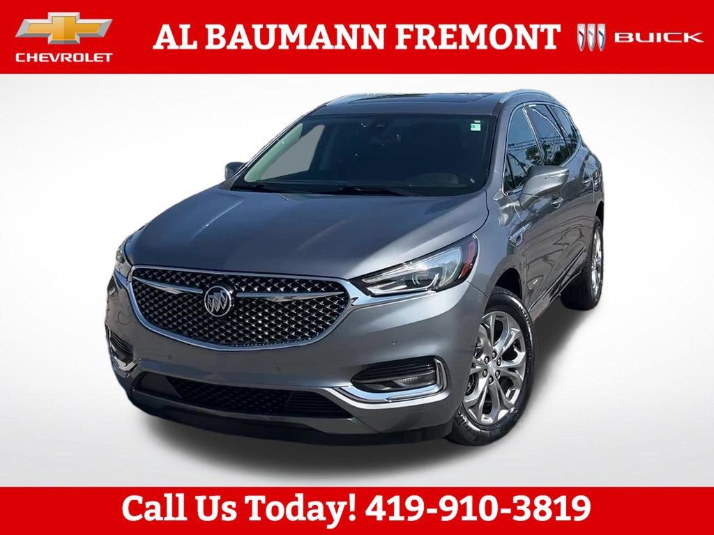 Used 2021 Buick Enclave Avenir w/ Avenir Technology Package FWD image 2