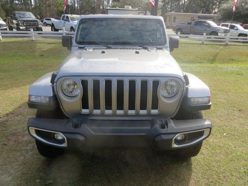 Used 2021 Jeep Wrangler Unlimited Sahara AWD/4WD image 3