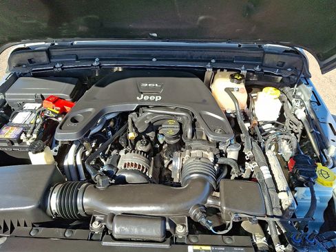 Used 2020 Jeep Gladiator Rubicon image 28