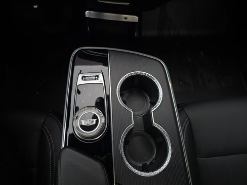 Used 2025 Cadillac Lyriq Sport image 27