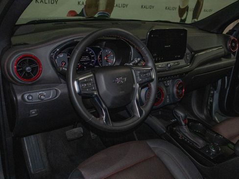Used 2025 Chevrolet Blazer RS FWD image 5