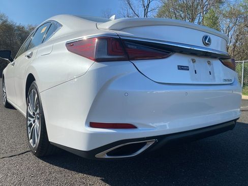 Used 2021 Lexus ES 350 w/ Premium Package image 3