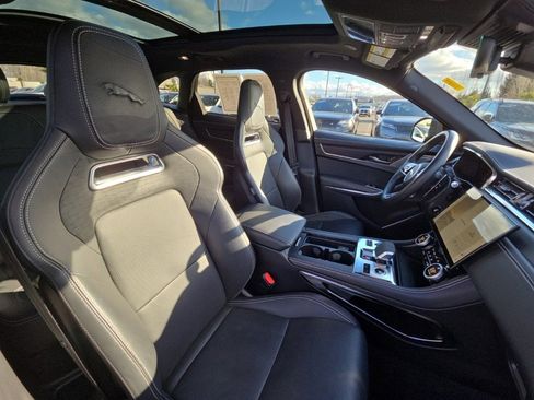Used 2024 Jaguar F-PACE R-Dynamic S image 21