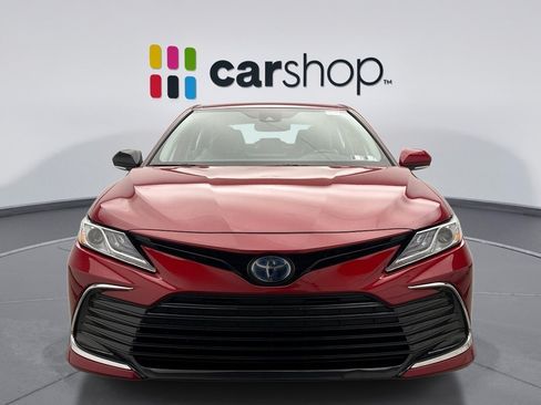 Used 2024 Toyota Camry XLE w/ Cold Weather Package FWD image 8