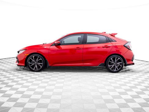 Used 2018 Honda Civic Sport Touring image 2