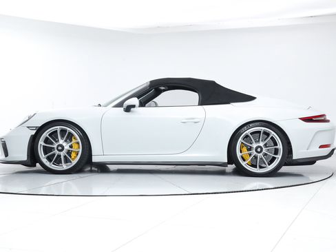 Used 2019 Porsche 911 Speedster RWD image 3