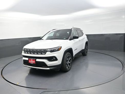 Used 2024 Jeep Compass Limited AWD/4WD image 39
