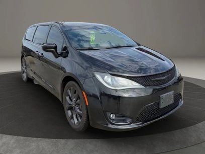 Used 2019 Chrysler Pacifica Touring Plus w/ S Appearance Package