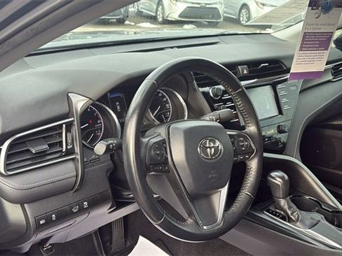 Used 2019 Toyota Camry SE image 10