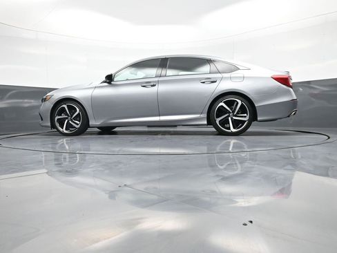 Certified 2022 Honda Accord Sport image 32