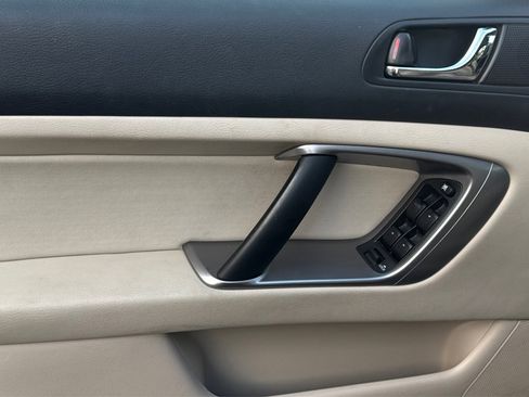 Used 2008 Subaru Outback 2.5i image 32