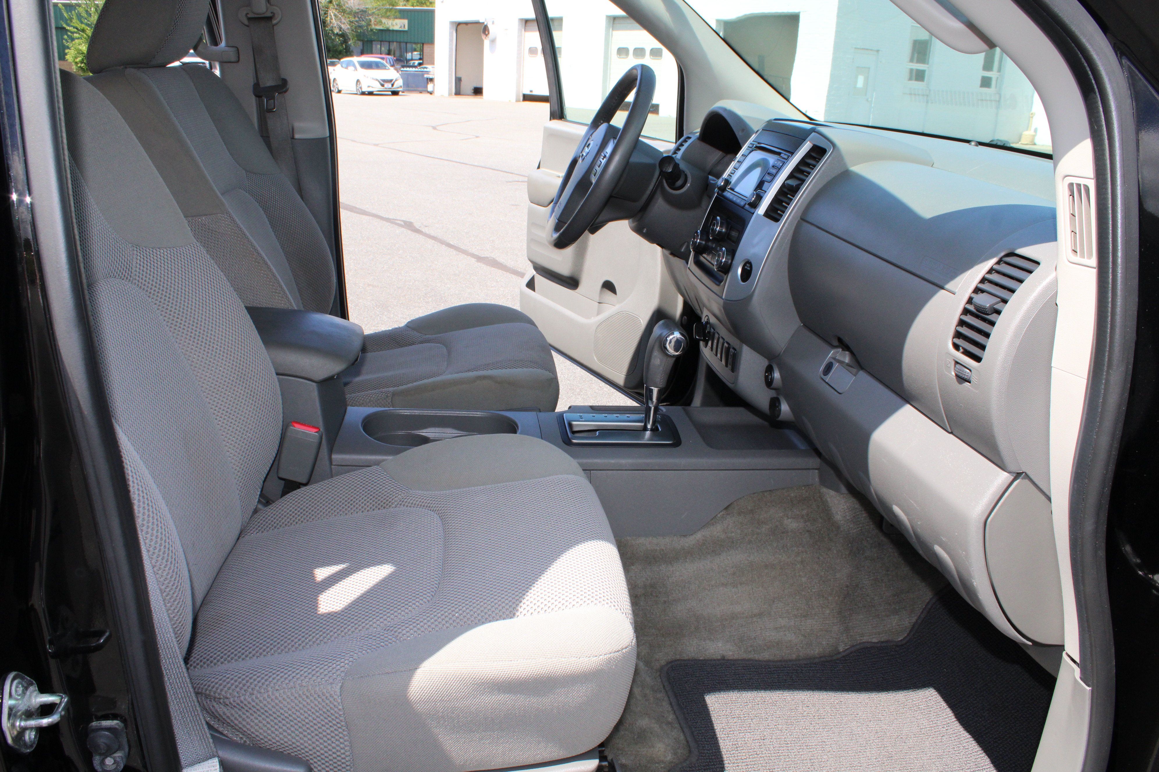 Used 2017 Nissan Frontier SV w/ SV Value Truck Package AWD/4WD image 20