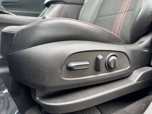 Used 2023 Chevrolet Equinox RS image 14