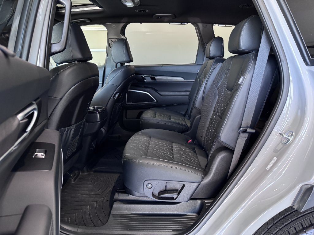 Used 2025 Kia Telluride EX X-Line AWD/4WD image 11