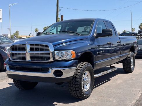 Used 2003 Dodge Ram 2500 Truck SLT AWD/4WD image 2