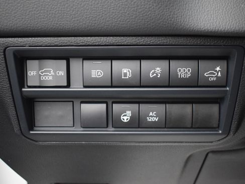 Used 2025 Toyota Sequoia Limited image 23