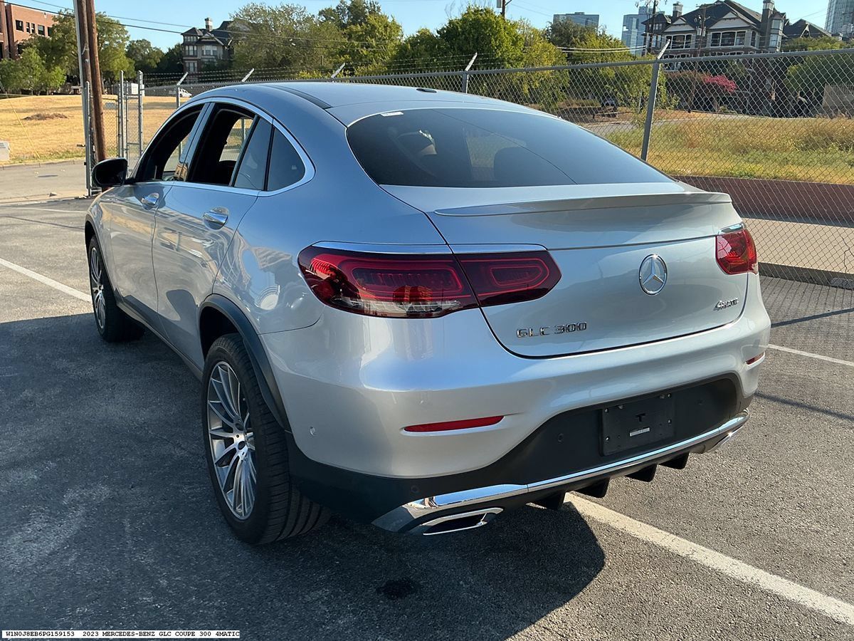 Used 2023 Mercedes-Benz GLC 300 4MATIC Coupe image 5
