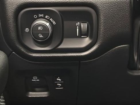 Used 2023 RAM 1500 Big Horn image 16
