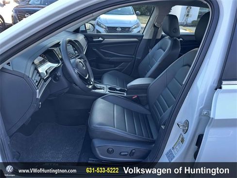 Certified 2021 Volkswagen Jetta SE image 19