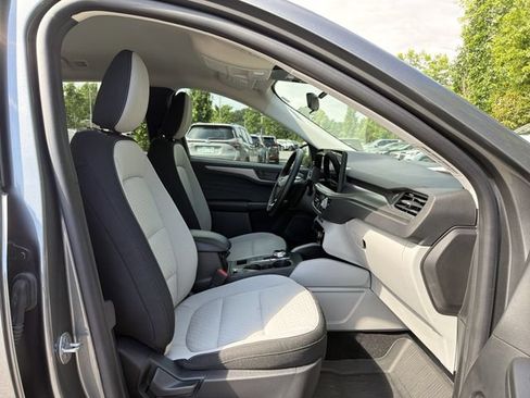 Used 2025 Ford Escape Active w/ Tech Pack #1 FWD image 15