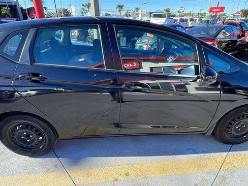 Used 2019 Honda Fit LX image 2