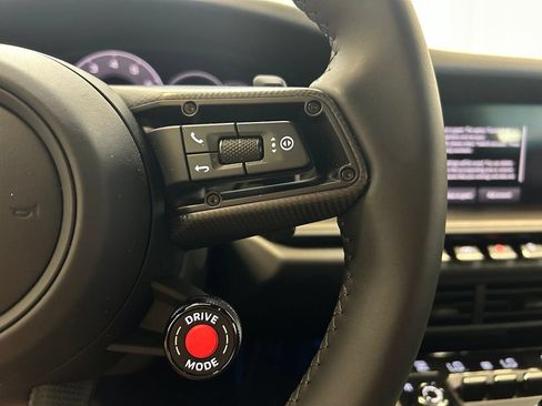 Certified 2025 Porsche 911 Carrera RWD image 15