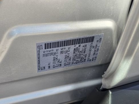 Certified 2025 Nissan Rogue SV FWD image 33