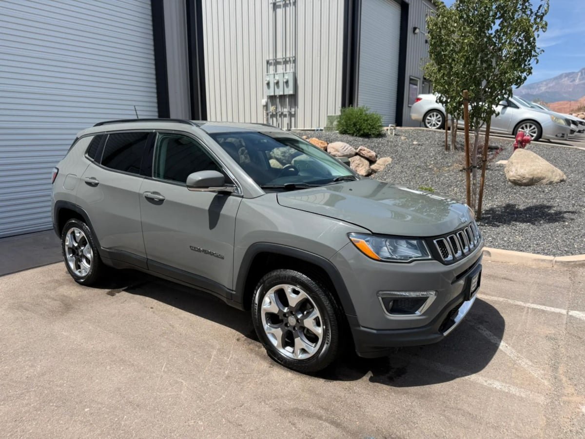Used 2021 Jeep Compass Limited AWD/4WD image 12