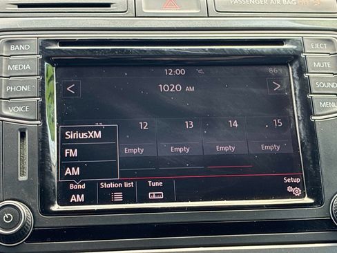 Used 2017 Volkswagen Tiguan S AWD/4WD image 33