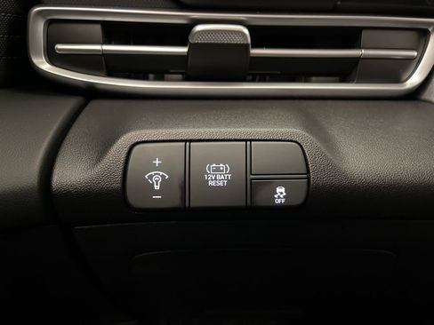 Certified 2025 Hyundai Elantra Blue image 30