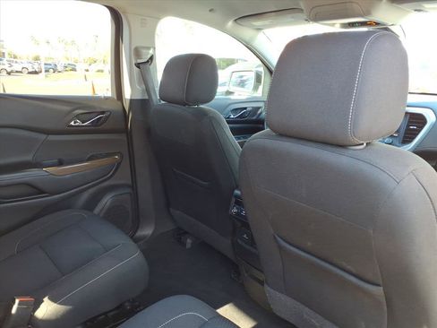 Used 2021 GMC Acadia SLE w/ Driver Convenience Package image 13