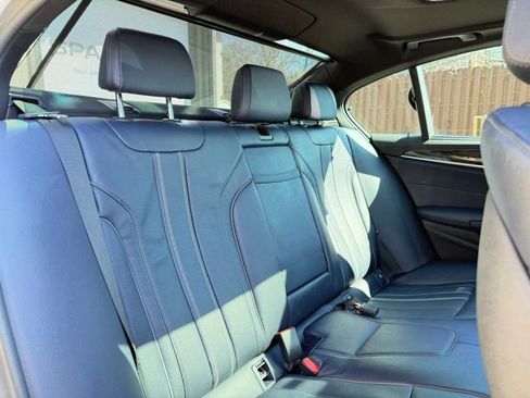 Used 2018 BMW 530e xDrive 530e xDrive iPerformance Sedan image 24