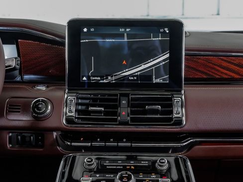 Used 2018 Lincoln Navigator Black Label image 26