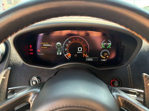 Used 2018 McLaren 570S Spider RWD image 23