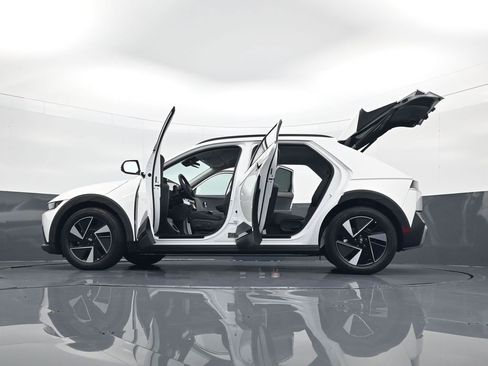 New 2025 Hyundai Ioniq 5 SEL image 34