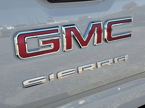New 2026 GMC Sierra 1500 SLE w/ X31 Off-Road Package image 32